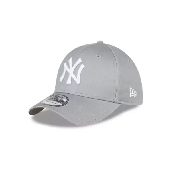 Gorra 9Forty New York Yankees MLB Core Basics Gris